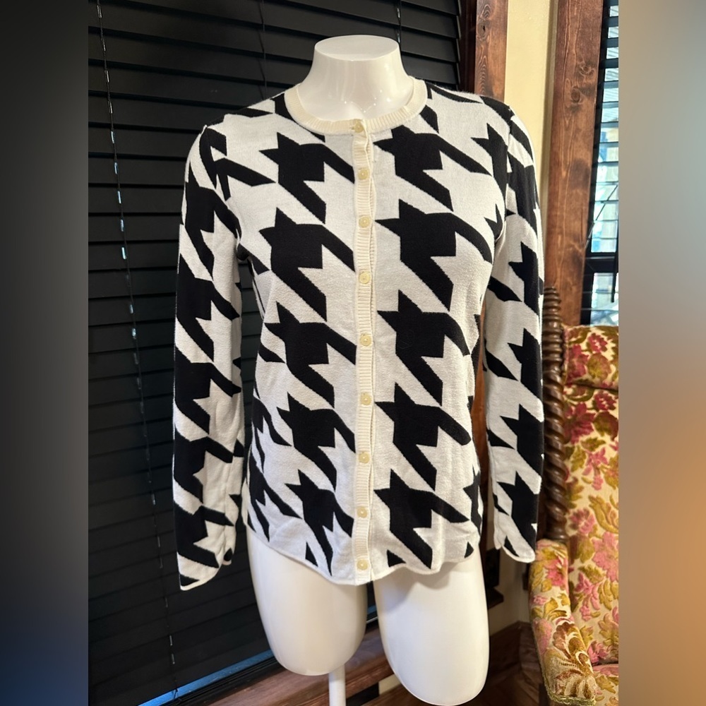 EUC Liz Claiborne Giabt Houndstooth Cardigan Ps